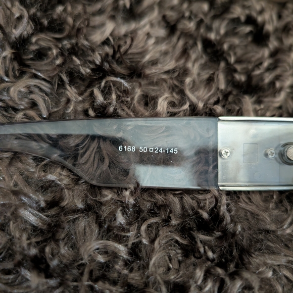 Off-White Square Sunglasses – Clear Frame – Arrow Logo – Made in Italy - Picture 8 of 9